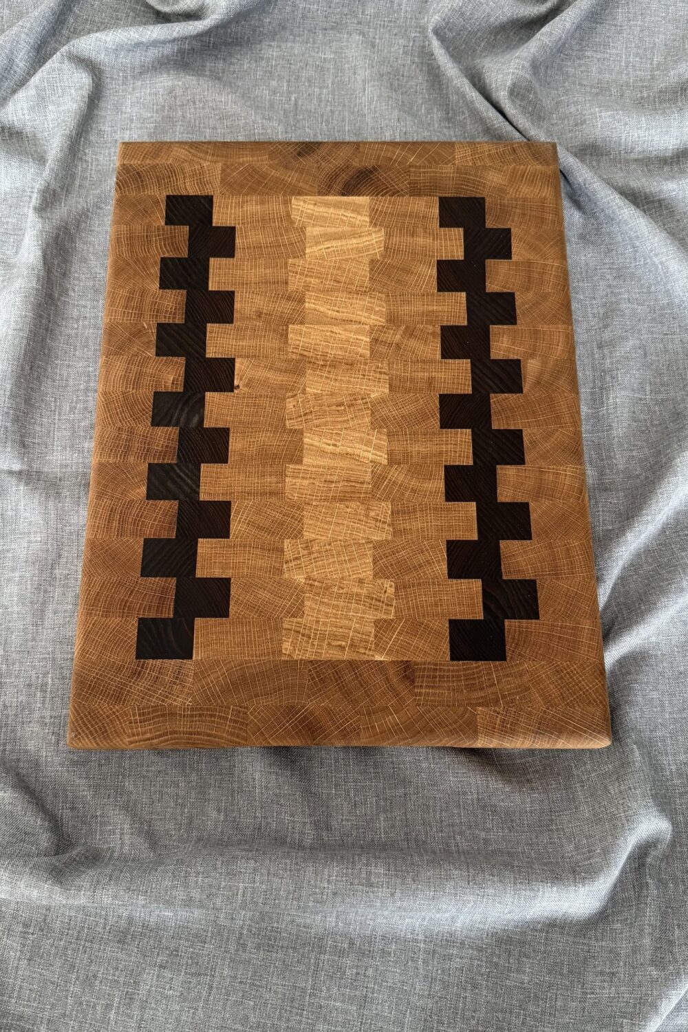 Доска торцевая дубовая с рисунком